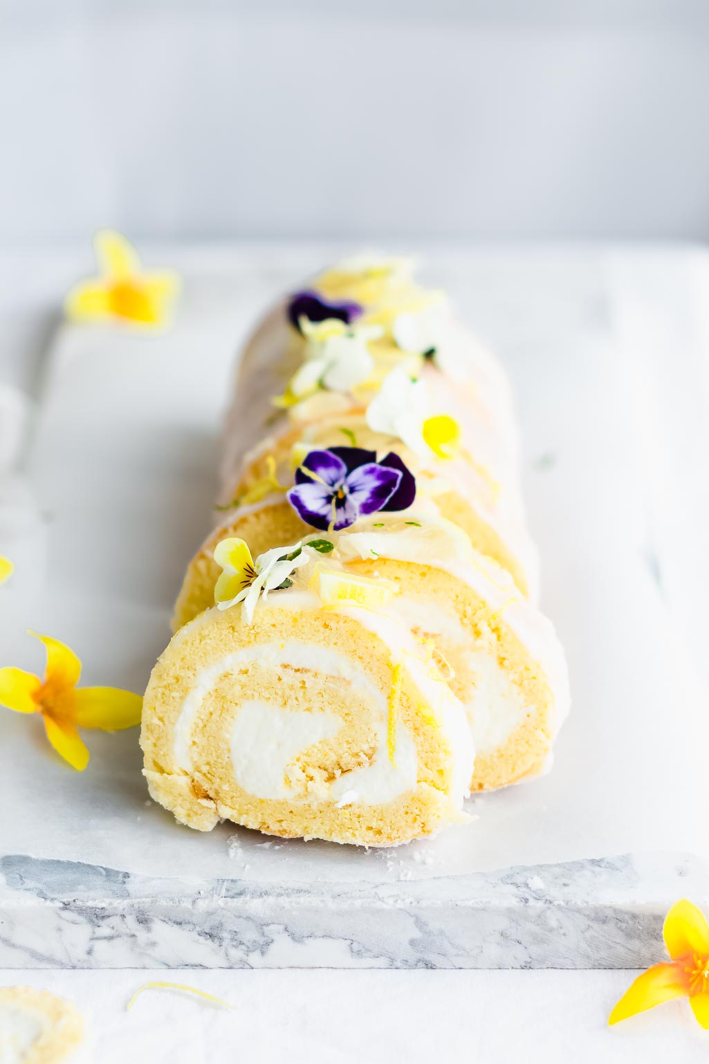 Lemon Roll Cake (Swiss Roll)